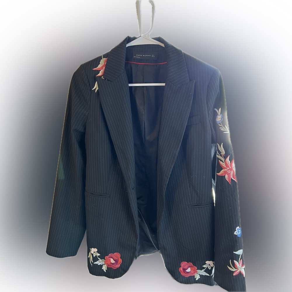 Zara Black Blazer with Floral Embroidery